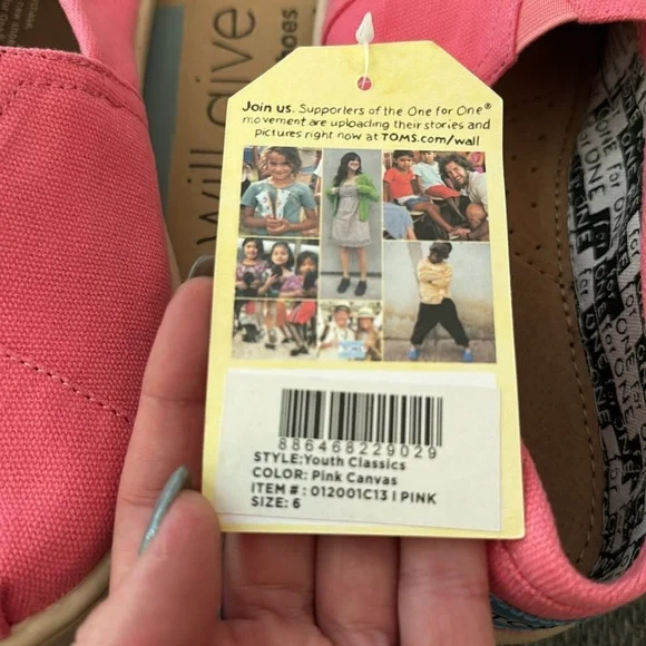 NWT TOMS‎ Espadrilles Classic Slip On Textile Youth Girls Shoes, 6 - Picture 4 of 5